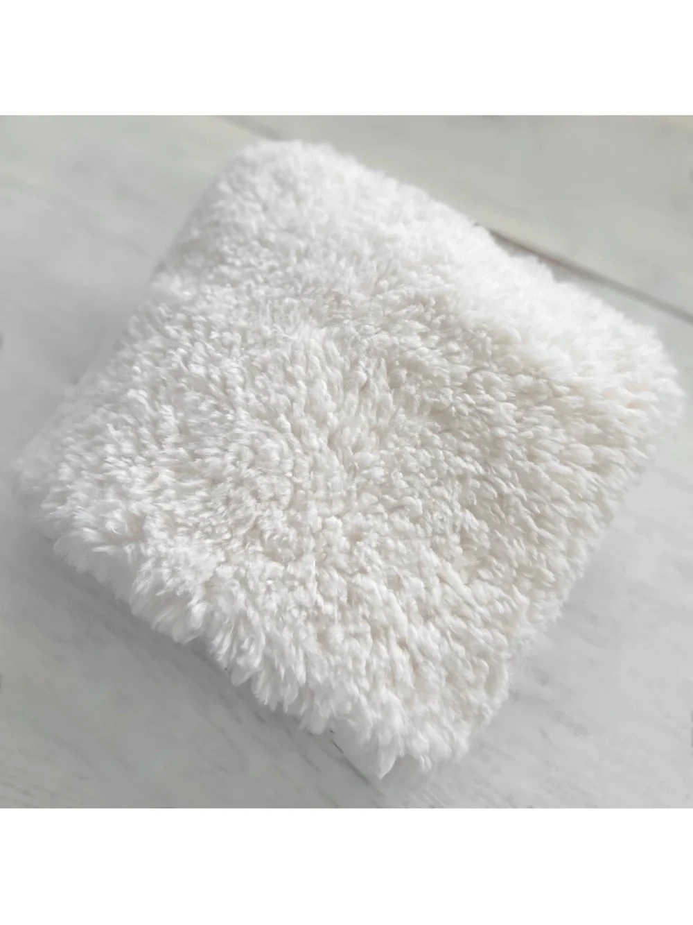 1 Pottery Barn FAUX FUR 16 x 26 LUMBAR Ivory White Throw PILLOW COVER Sheepskin